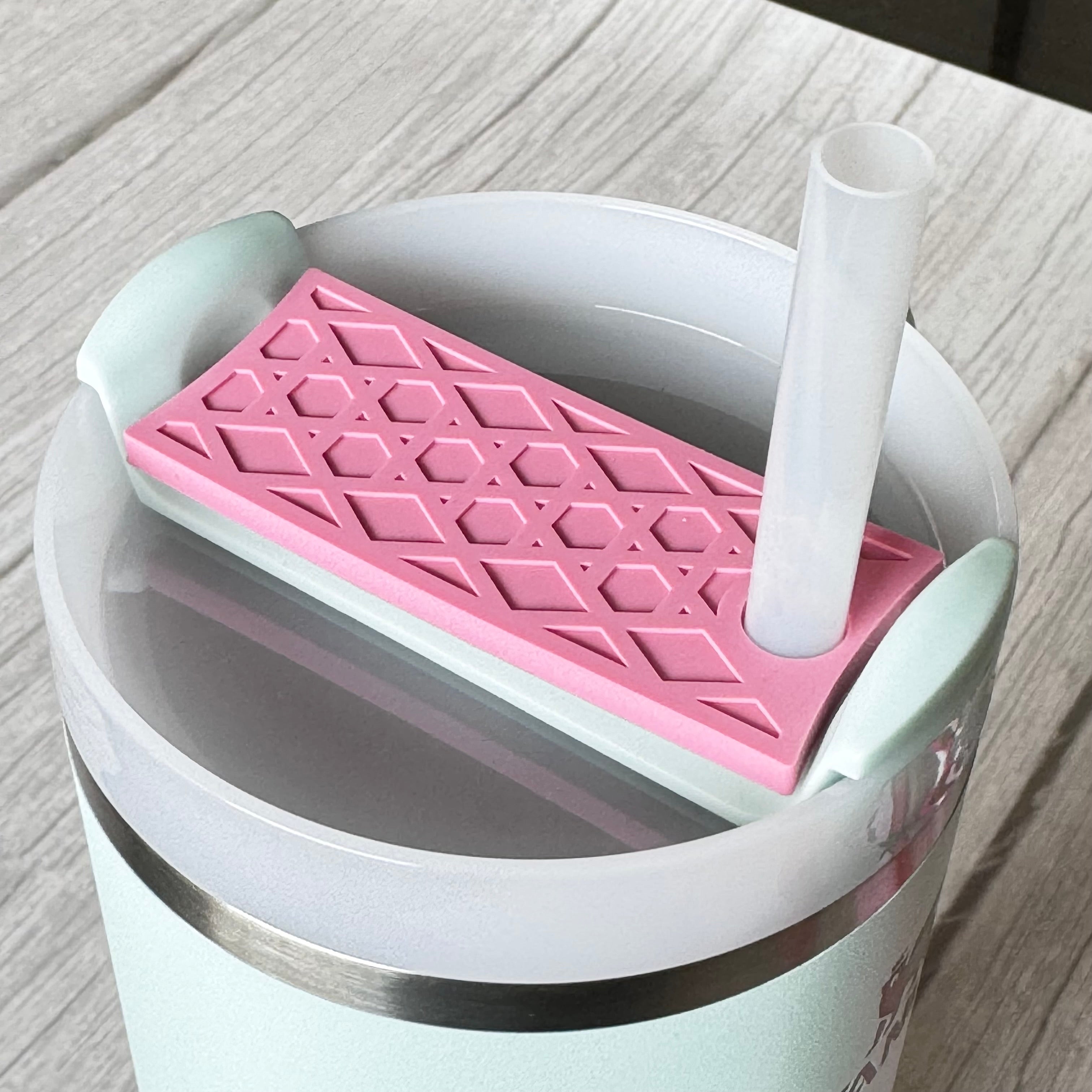 Stanley Silicone Spinner Cover - PINK PARADE LOGO