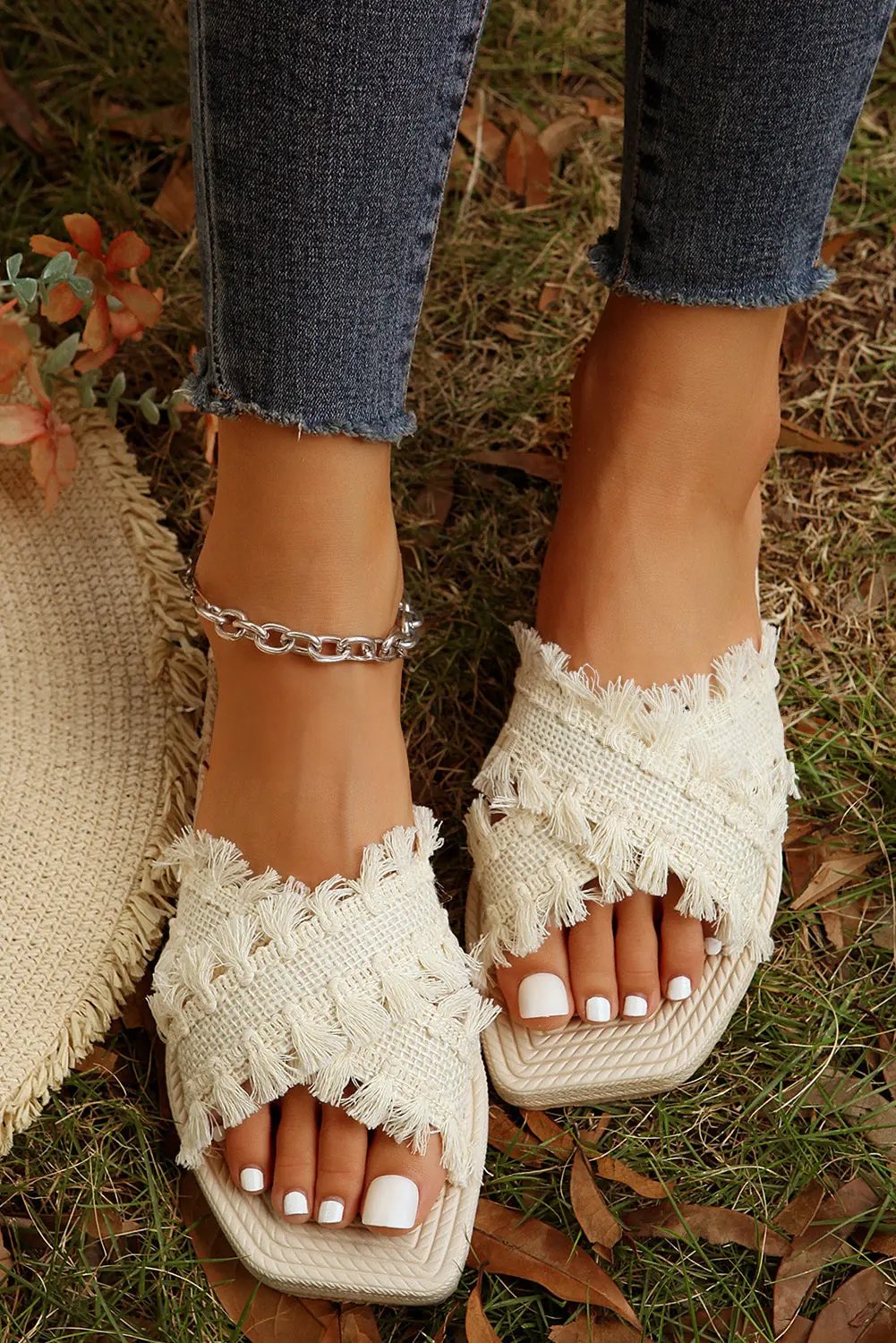 Threaded Pear Woven Slippers Women&amp;#39;s Vacation Bohemian Flats Tassel Detail
