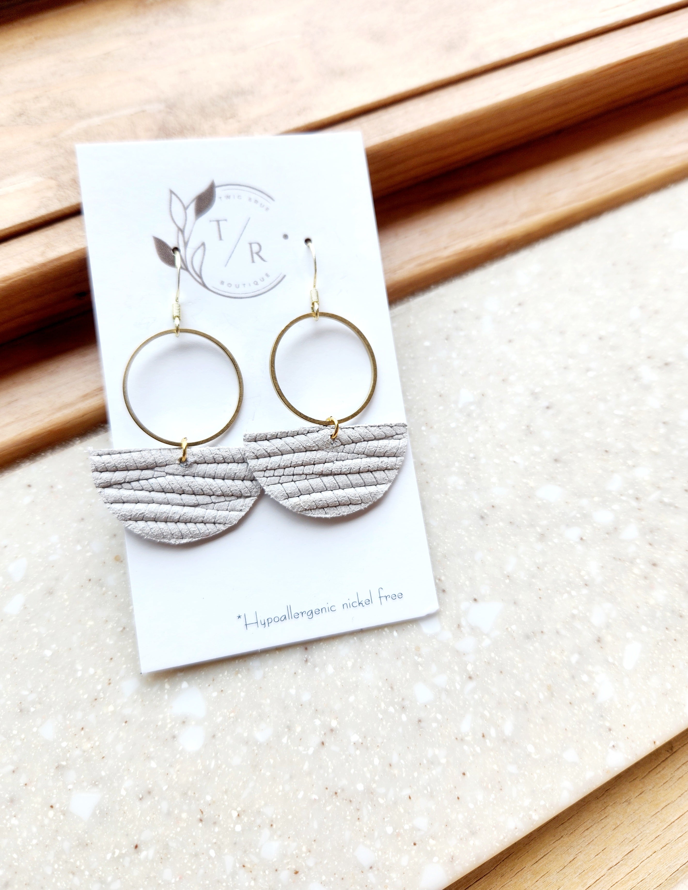 Mallory| Genuine leather dangle earring