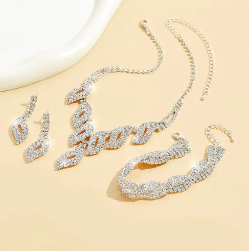 Style Loft Collection Luxury Bridal Necklace & Earrings Set