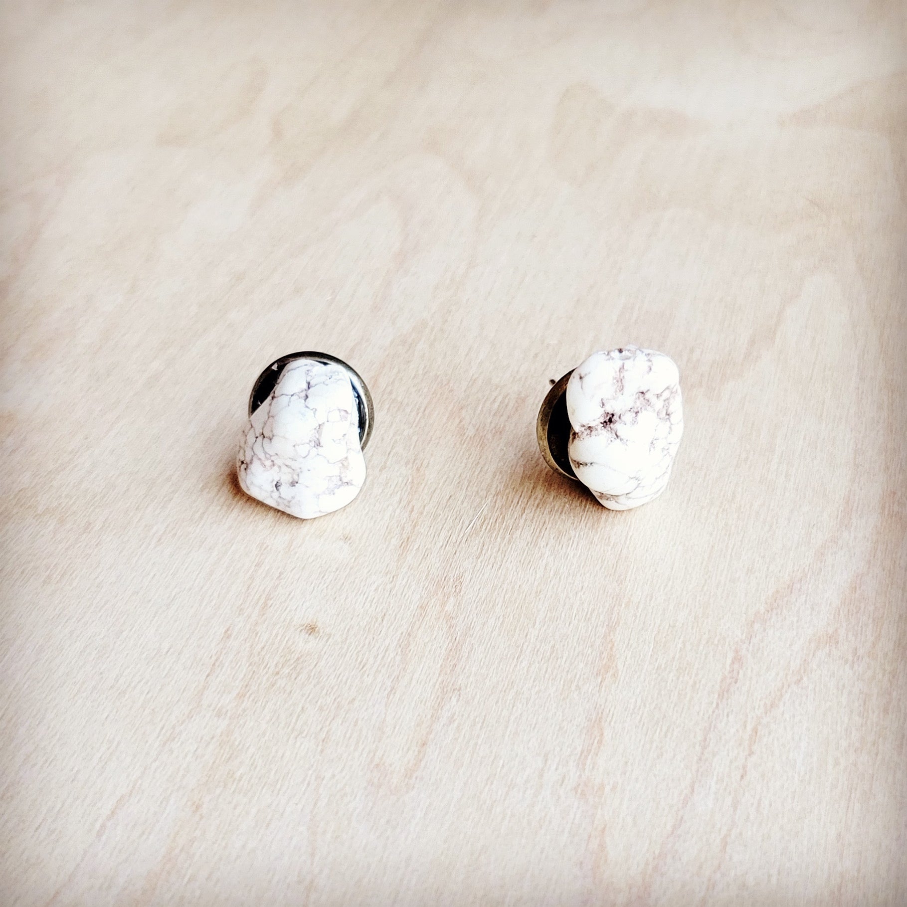 White Turquoise Stud Earrings 224k