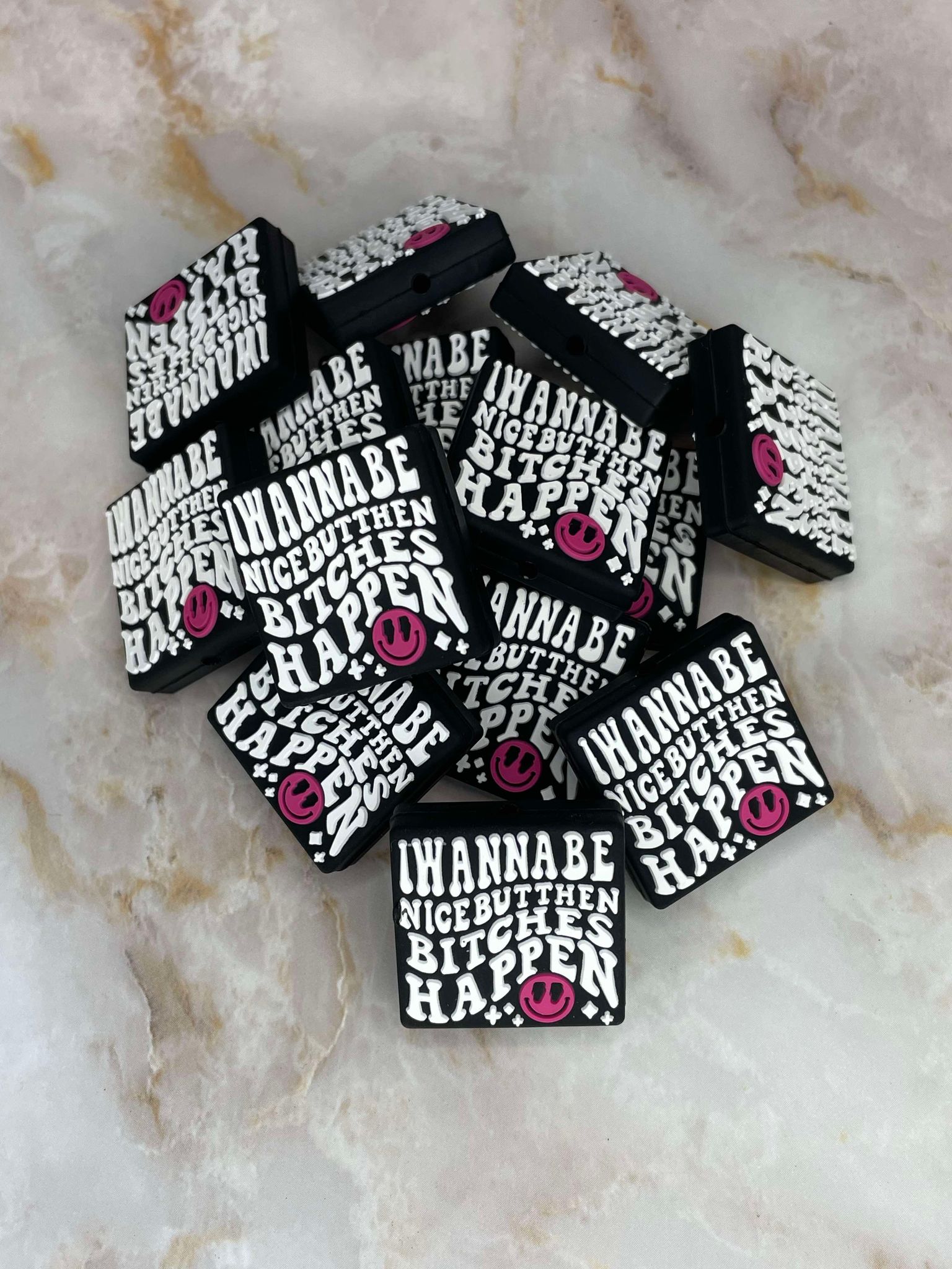 BITCHES HAPPEN SILICONE FOCAL D243 (1ct)