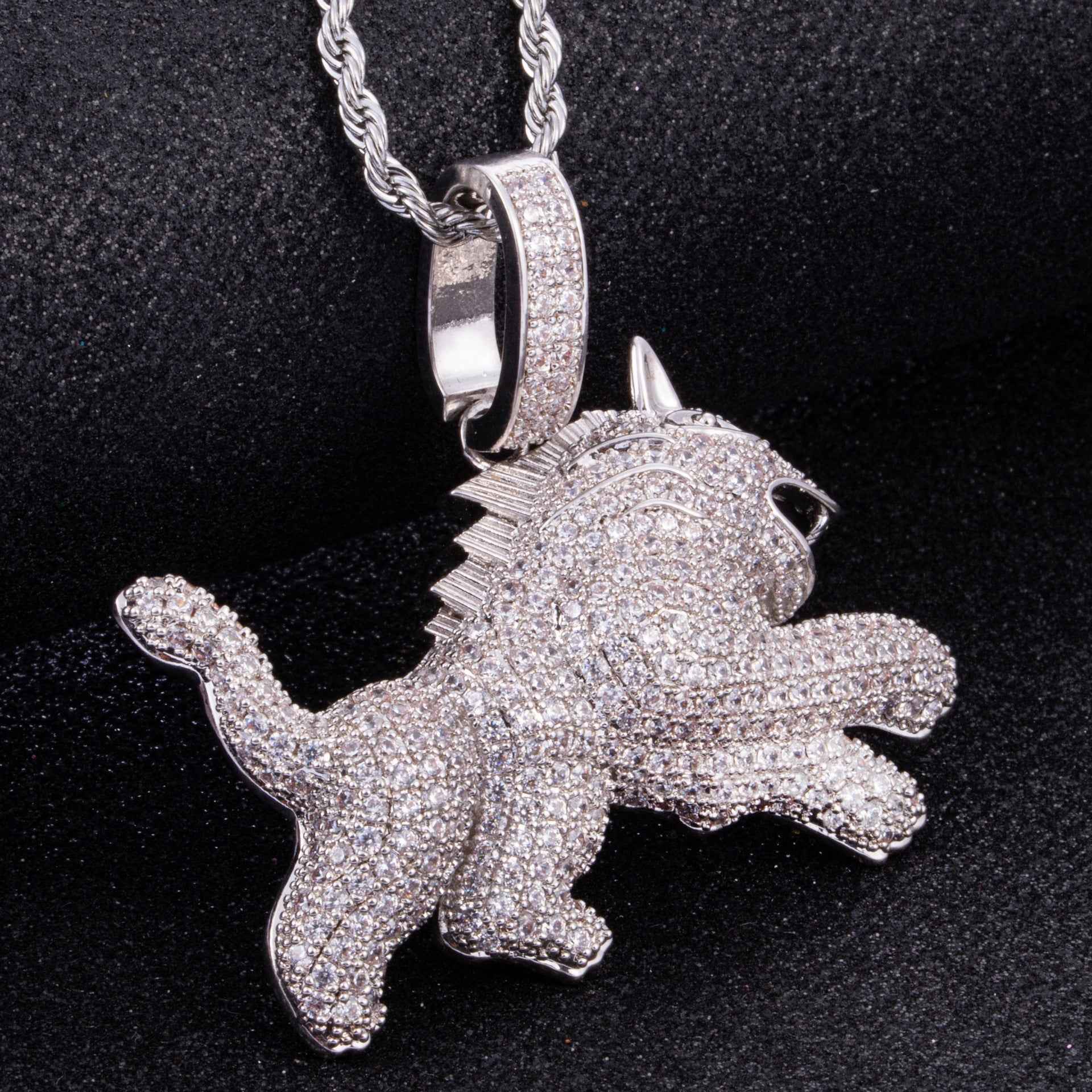 Hip Hop Leopard Pendant Necklace with Full Zircon for Men - Stylish Jewelry for Trendsetters