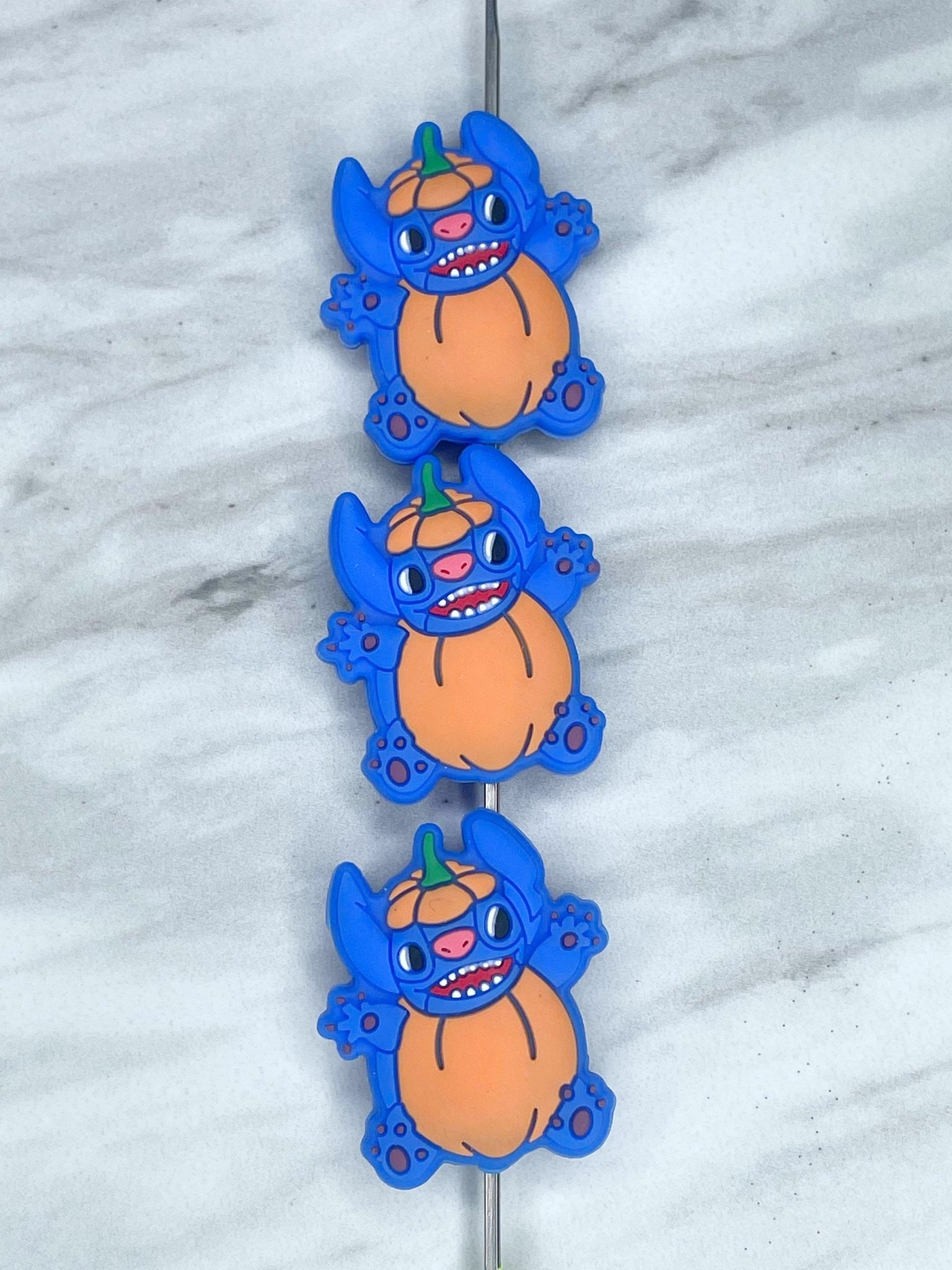 BLUE ALIEN PUMPKIN SILICONE FOCAL D261 (1ct)