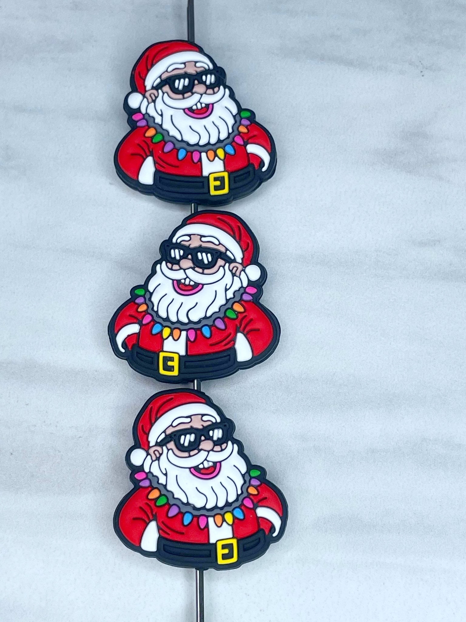 GRINNING SANTA SILICONE FOCAL D259 (1ct)