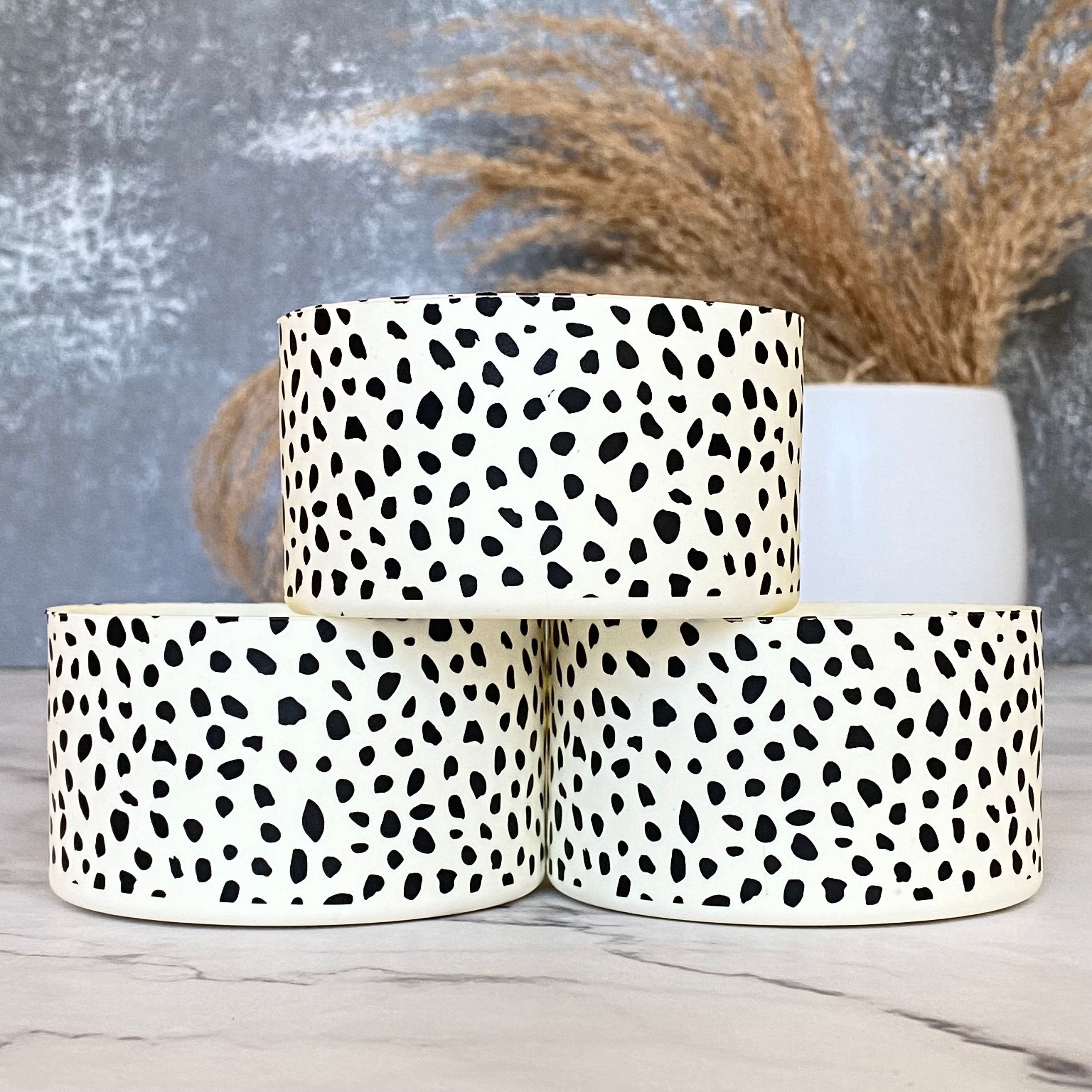 THE MARCEE Tumbler Boot -fits 20-40oz black dots