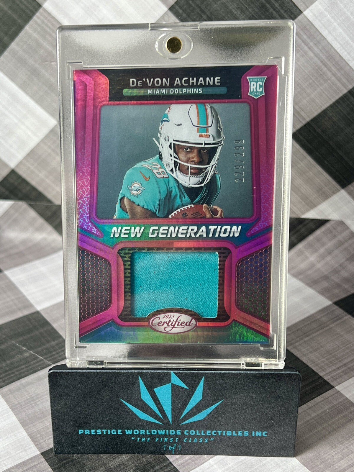 De&amp;#39;Von Achane 2023 Certified Pink New Generation Rookie Patch /299 #NGJM-32 MIA