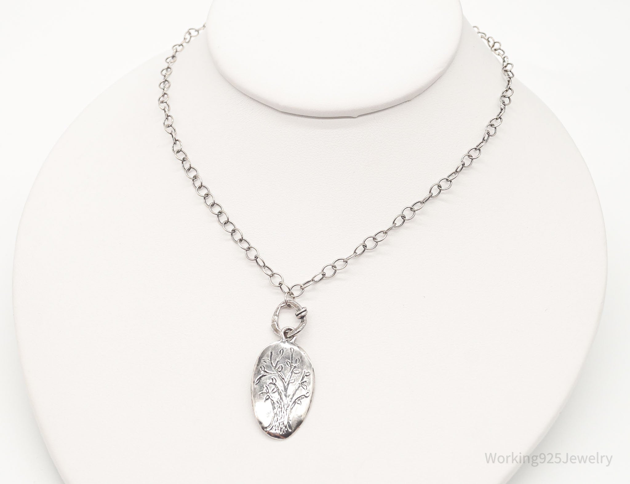 Vintage Designer Silpada Retired Family Tree Sterling Silver Necklace - 18&amp;quot;