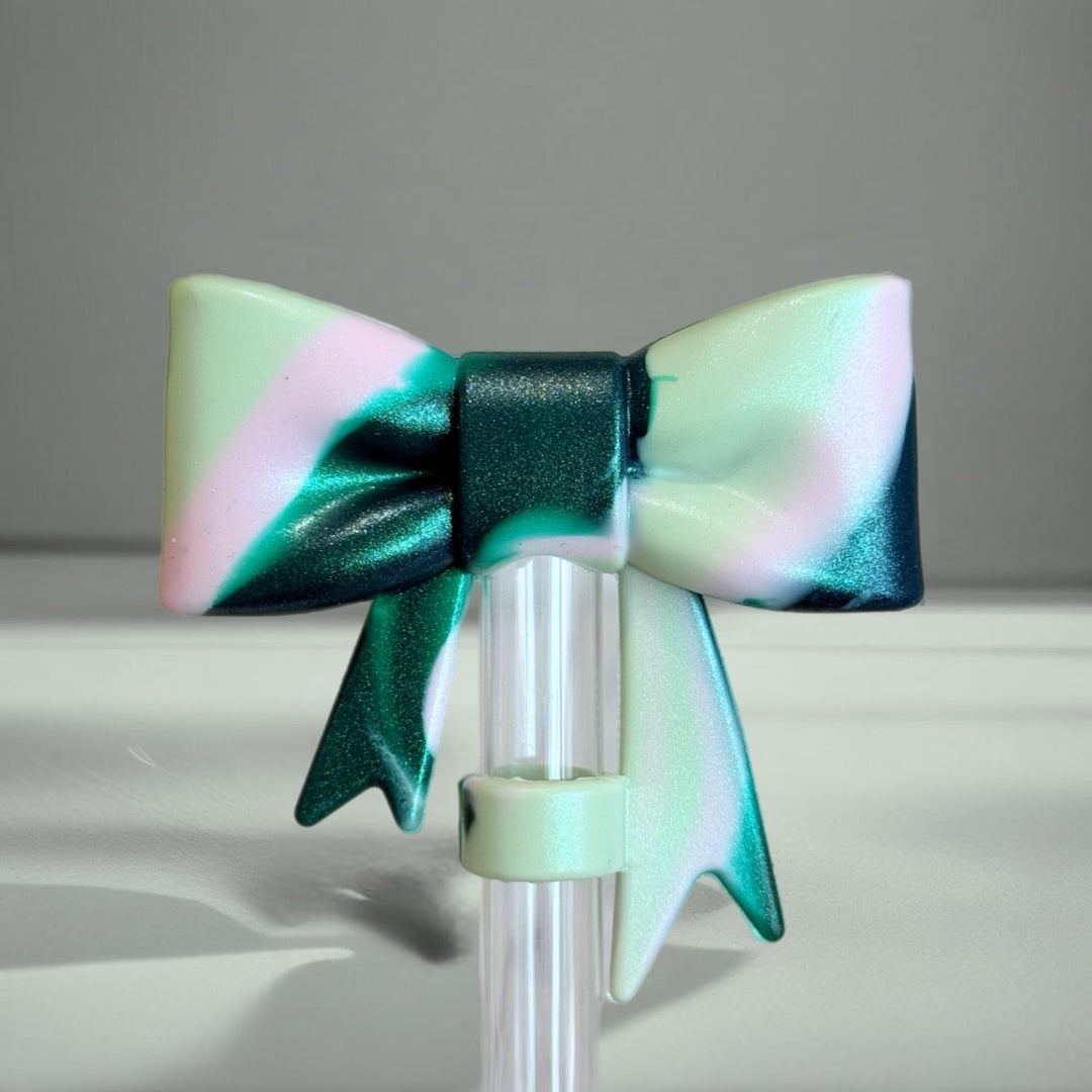 EMERALD KISS 3D BOW STRAW TOPPER