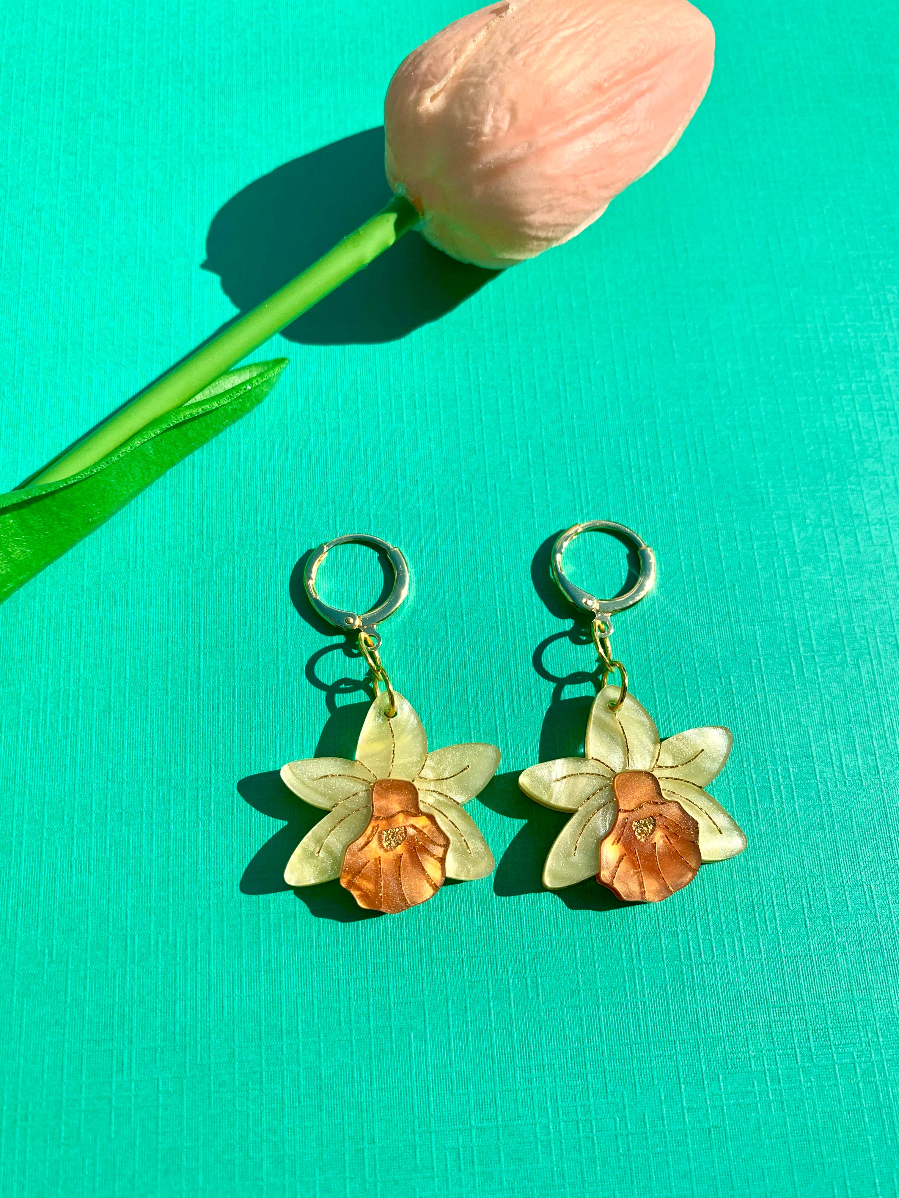 Mini Daffodils Acrylic Earrings
