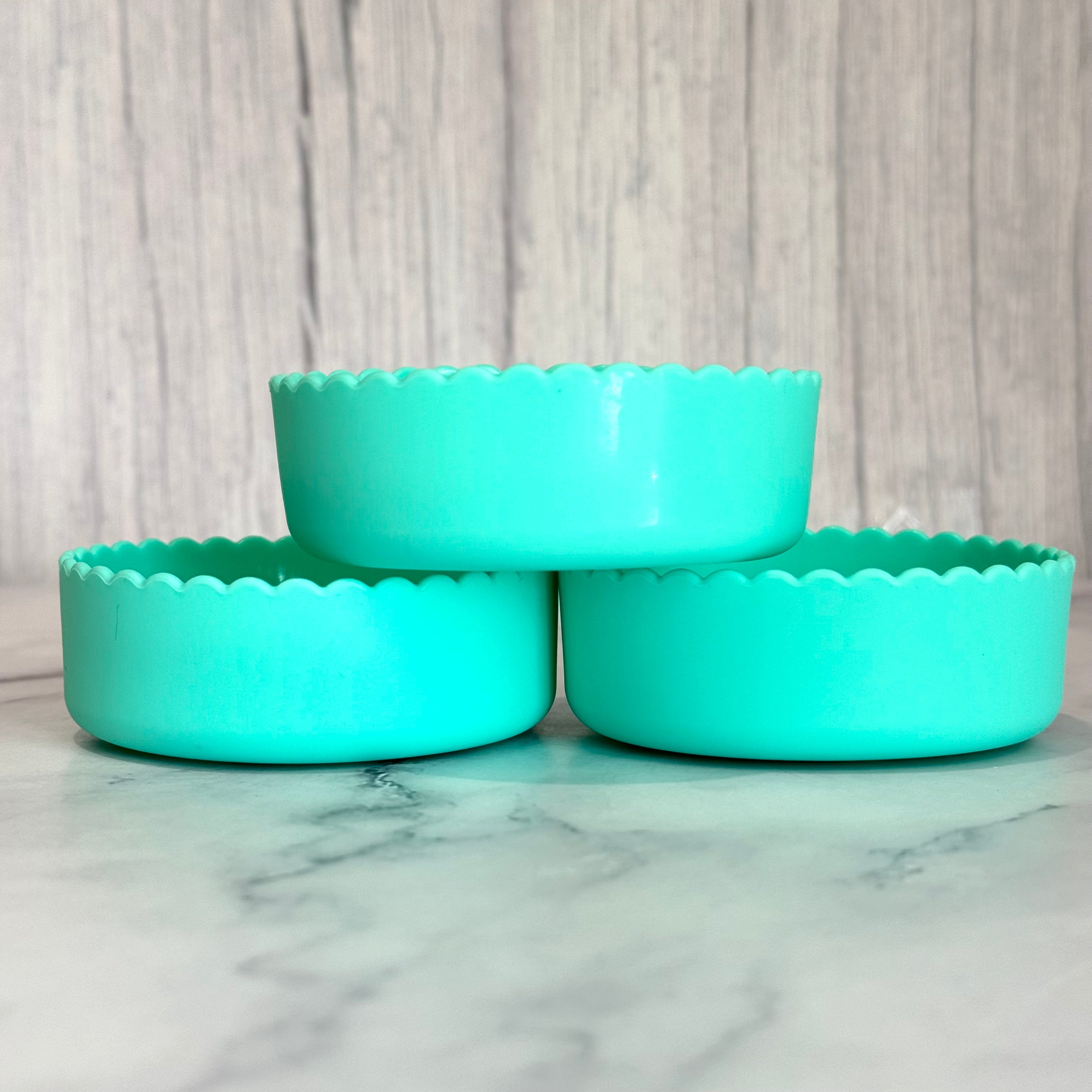 FREEZE THE DAY 3.25” SCALLOPED SHORTY TUMBLER BOOT