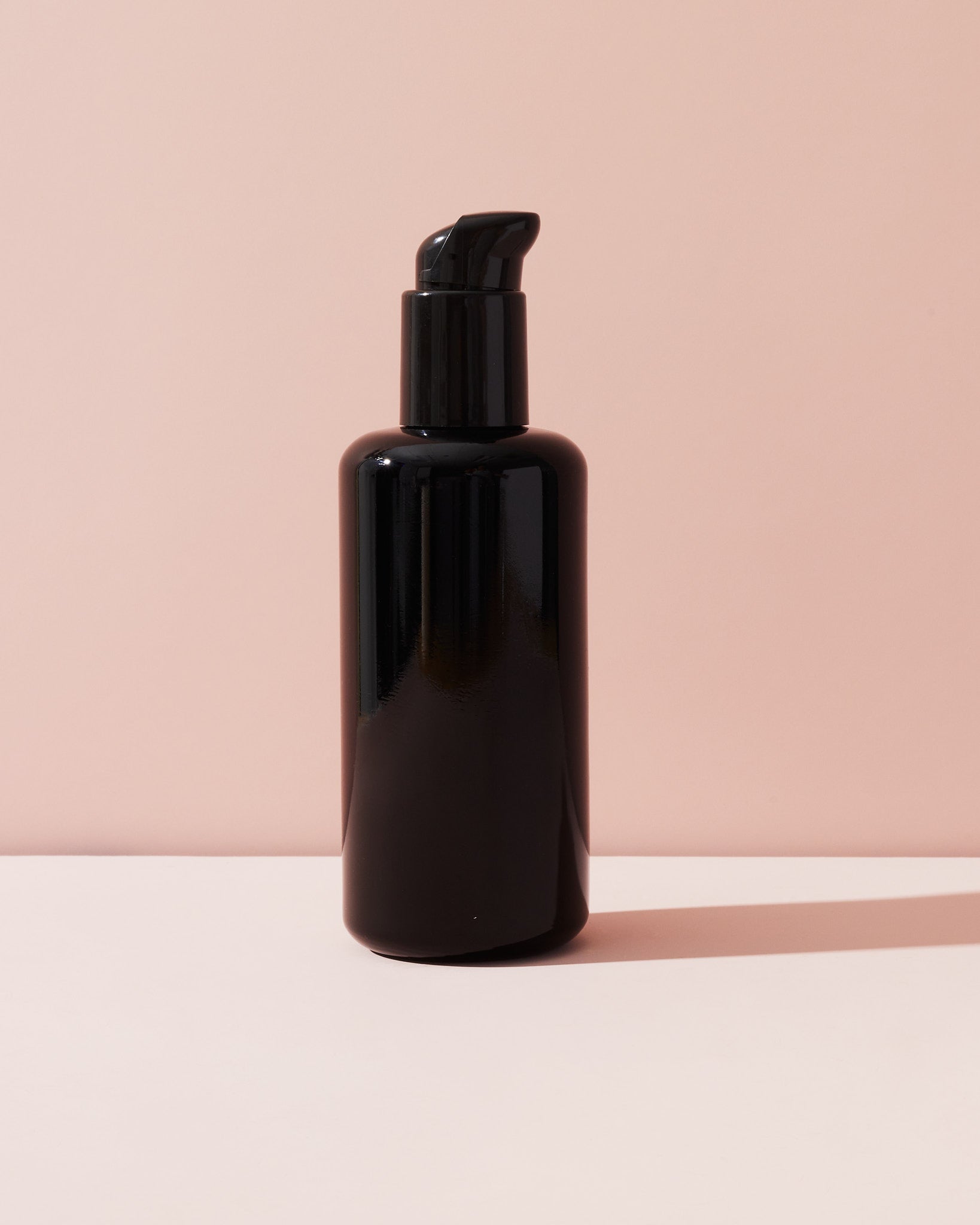 6.7oz / 200ml black uv glass pump bottle