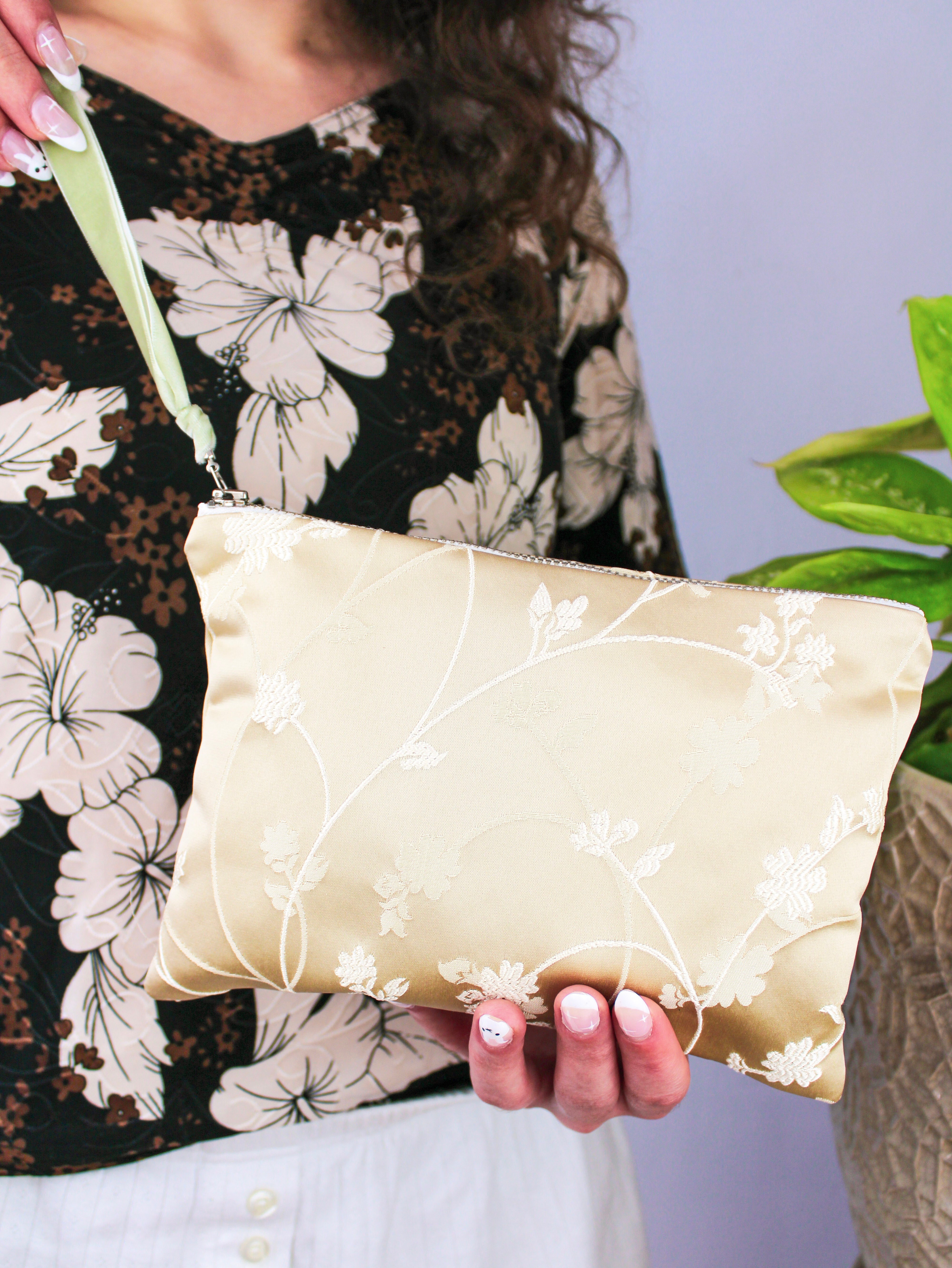 Bryony Wristlet Purse