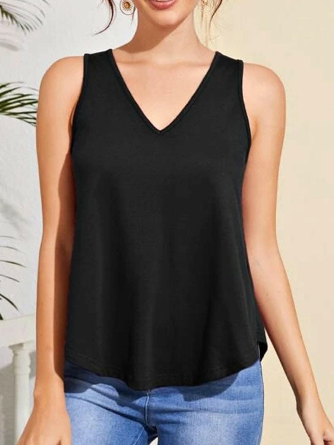 Tanks &amp;amp; Camis - Chic V-neck tank top with hem - Premium Quality