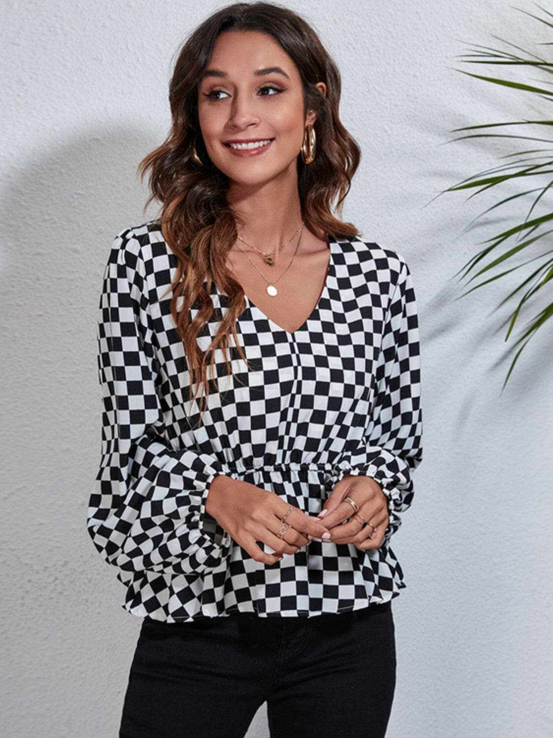 Chic checkered v-neck peplum blouse