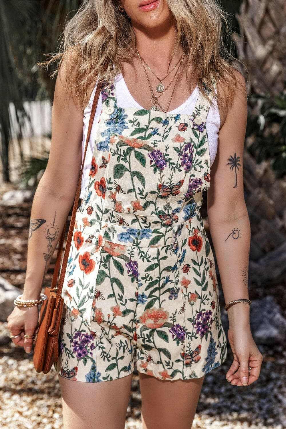 Chic summer romper with square neck