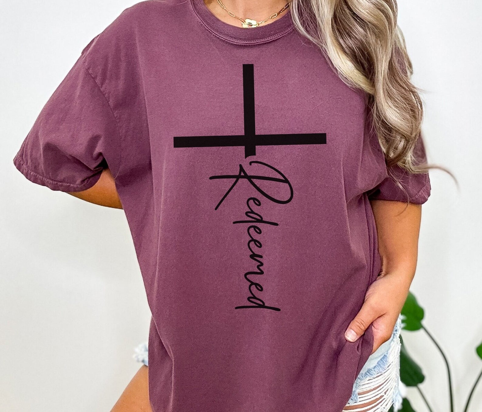REDEEMED GRAPHIC TEE