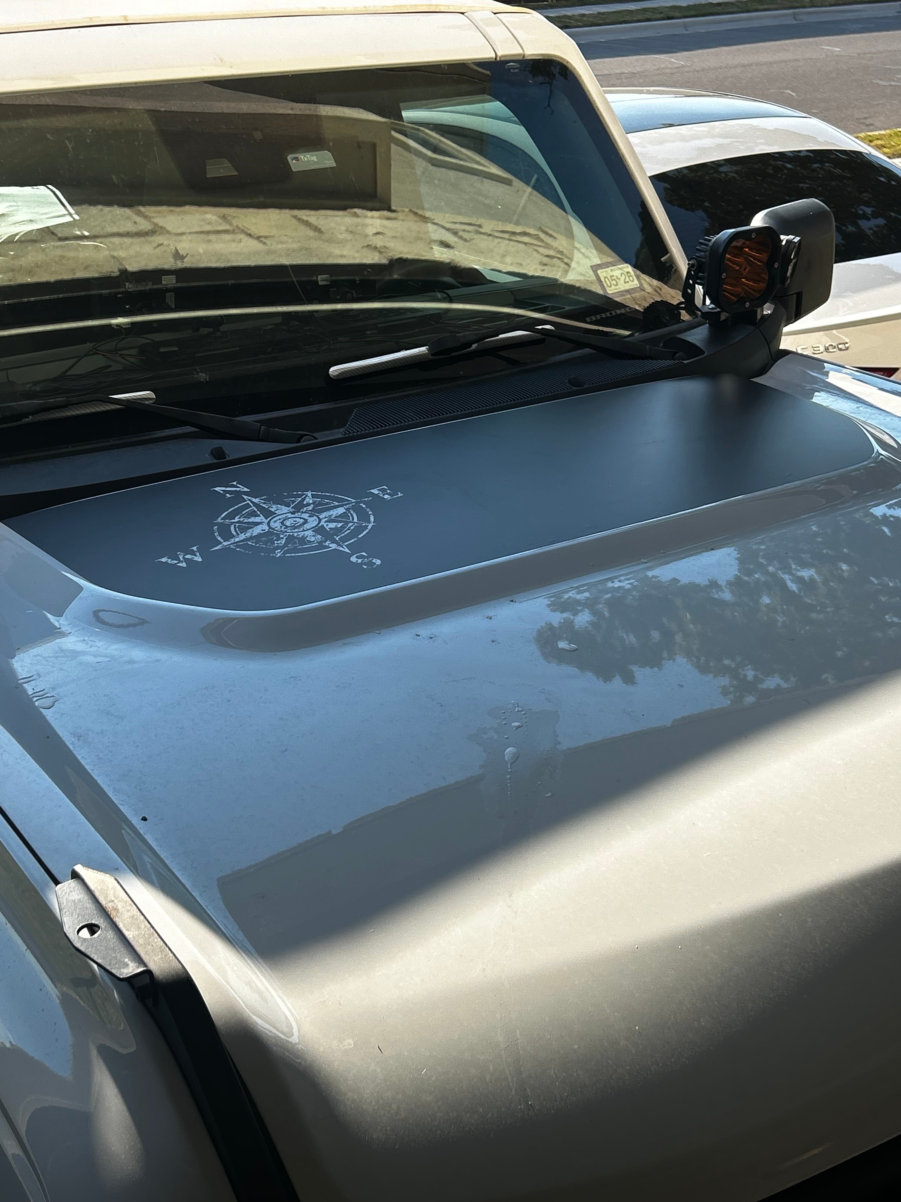 Stealth Black Compass Rose Hood Overlay (Printed Series) - 2021+ Bronco