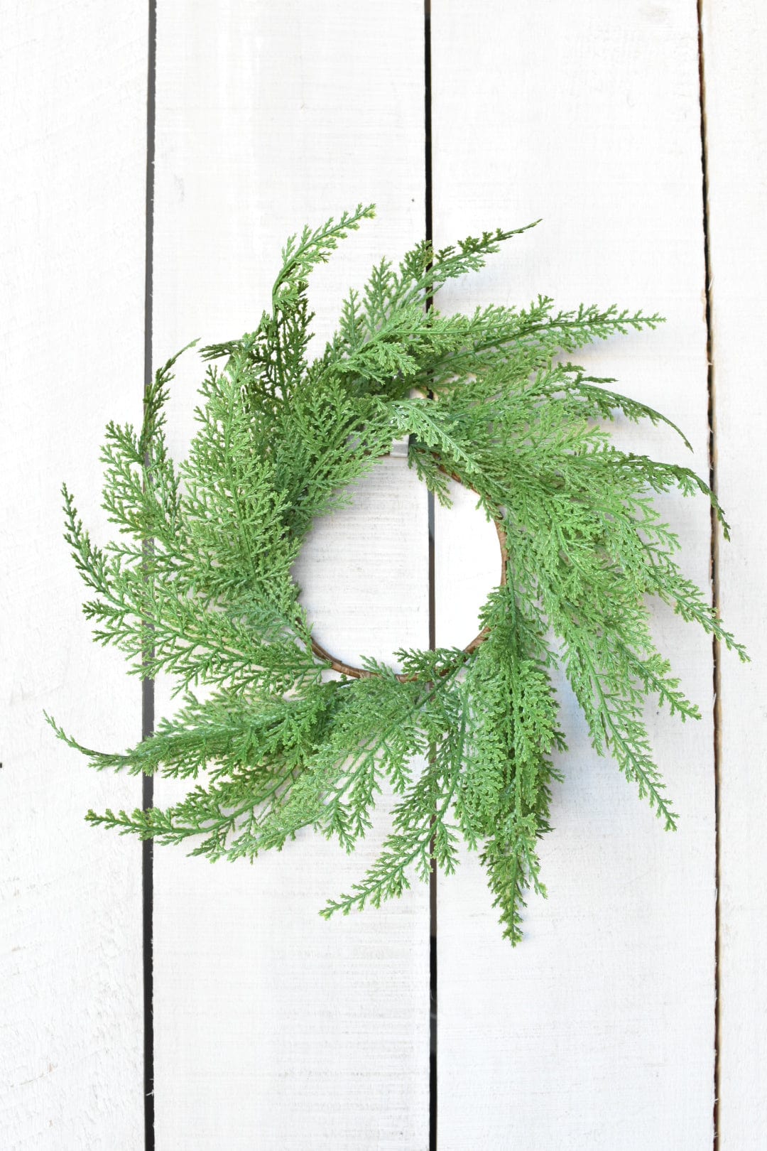 Small Cedar Wreath (4.5&amp;quot; Center Ring) CW2