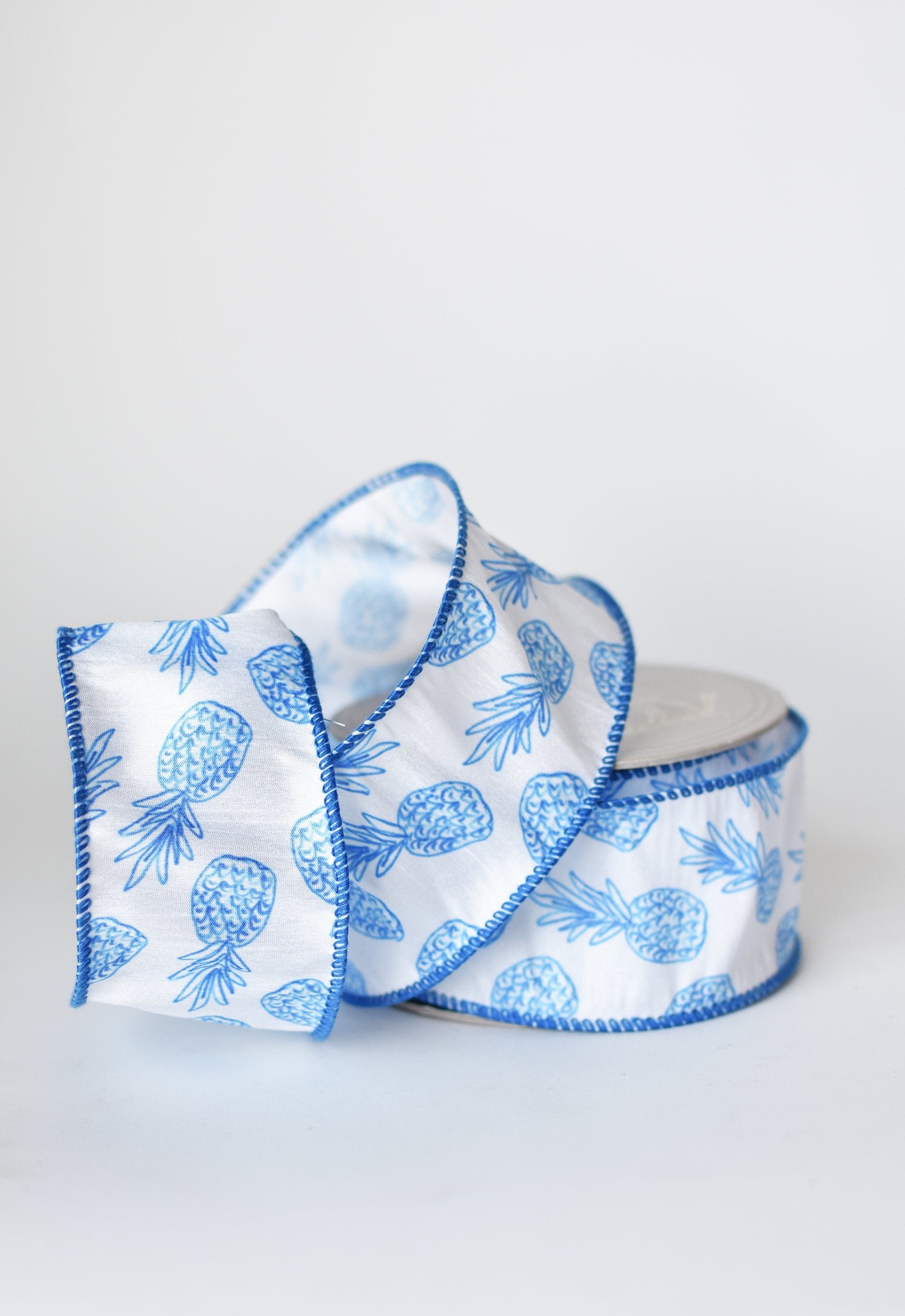 2.5&amp;quot; x 10yd Blue Pineapple Ribbon