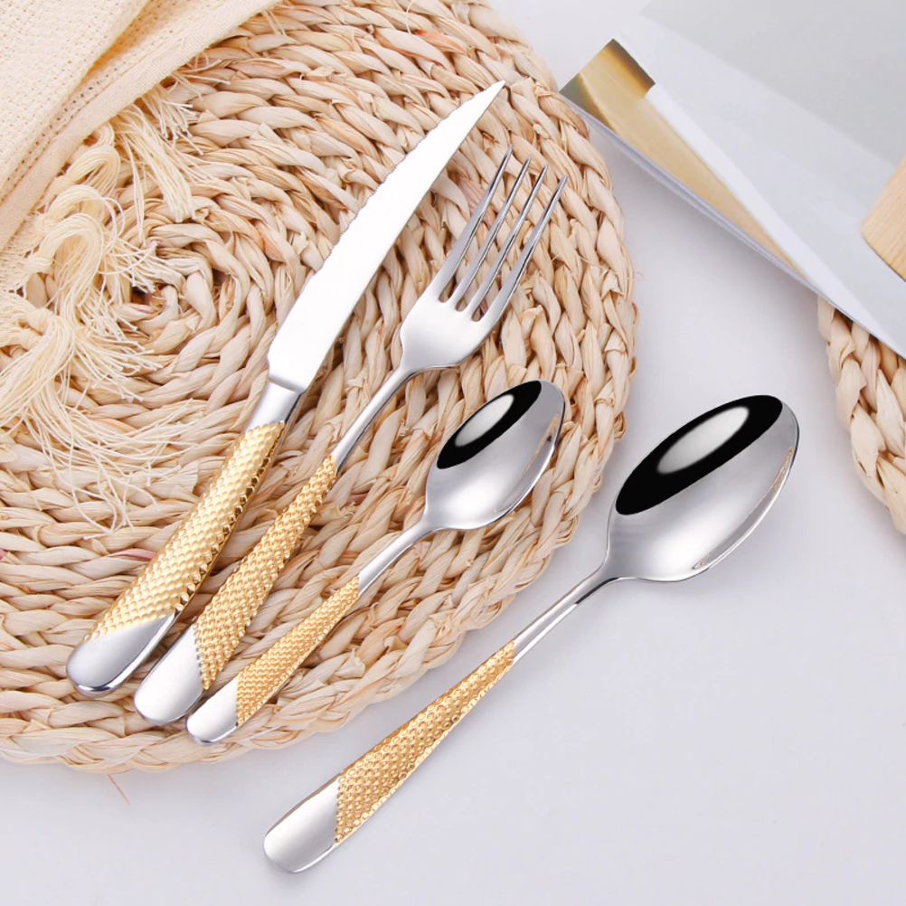 Diagonal Textured Stainless Steel Cutlery Set | 3CARATS