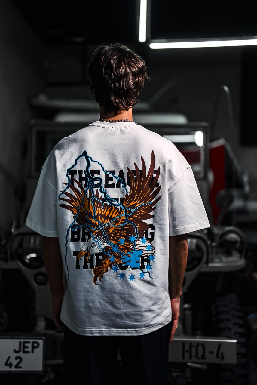 Eagle Lightning Graphic Tee – Bold Print Shirt