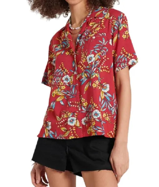 Frauds S01 Suranne Jones Red Floral Shirt