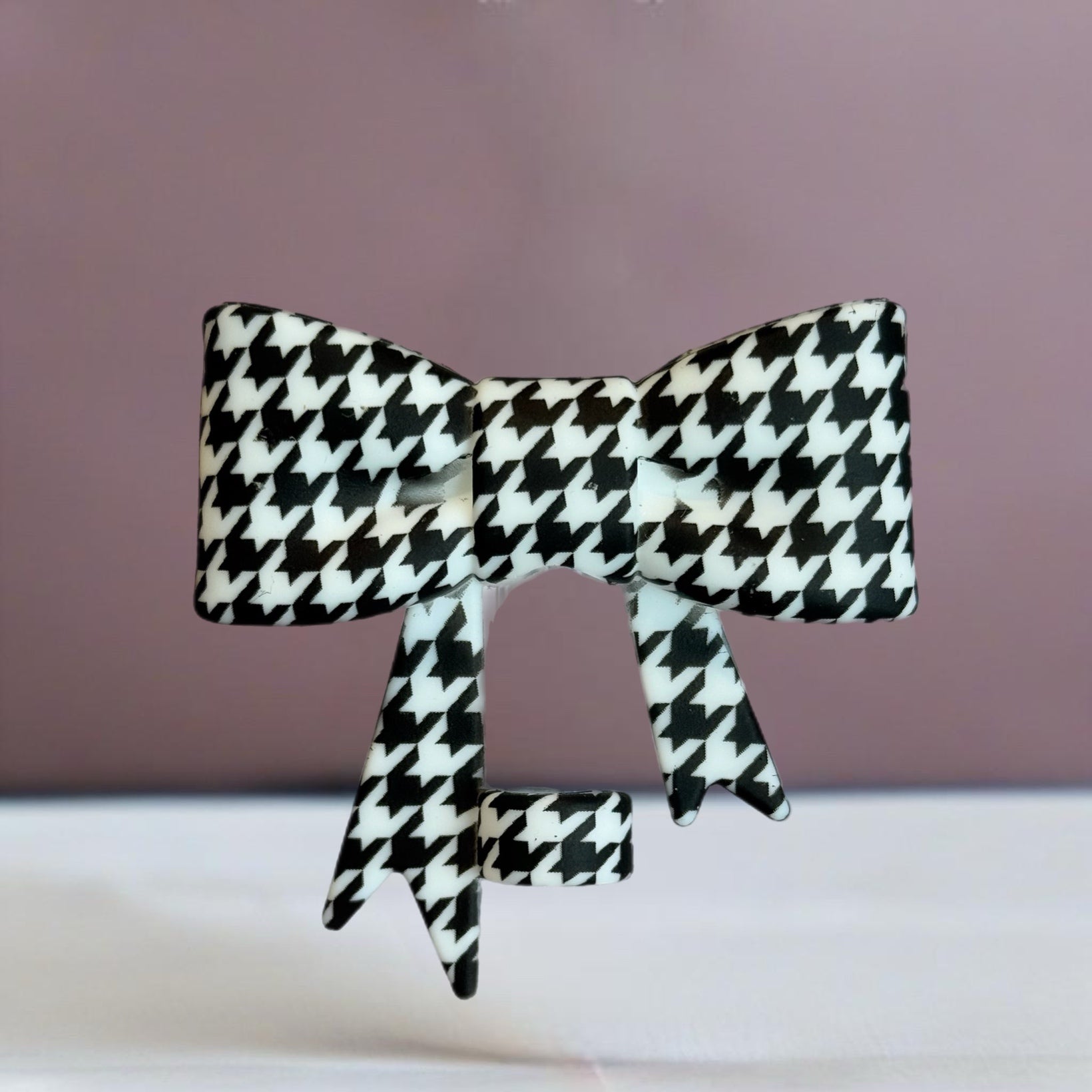 HOUNDSTOOTH 3D BOW STRAW TOPPER