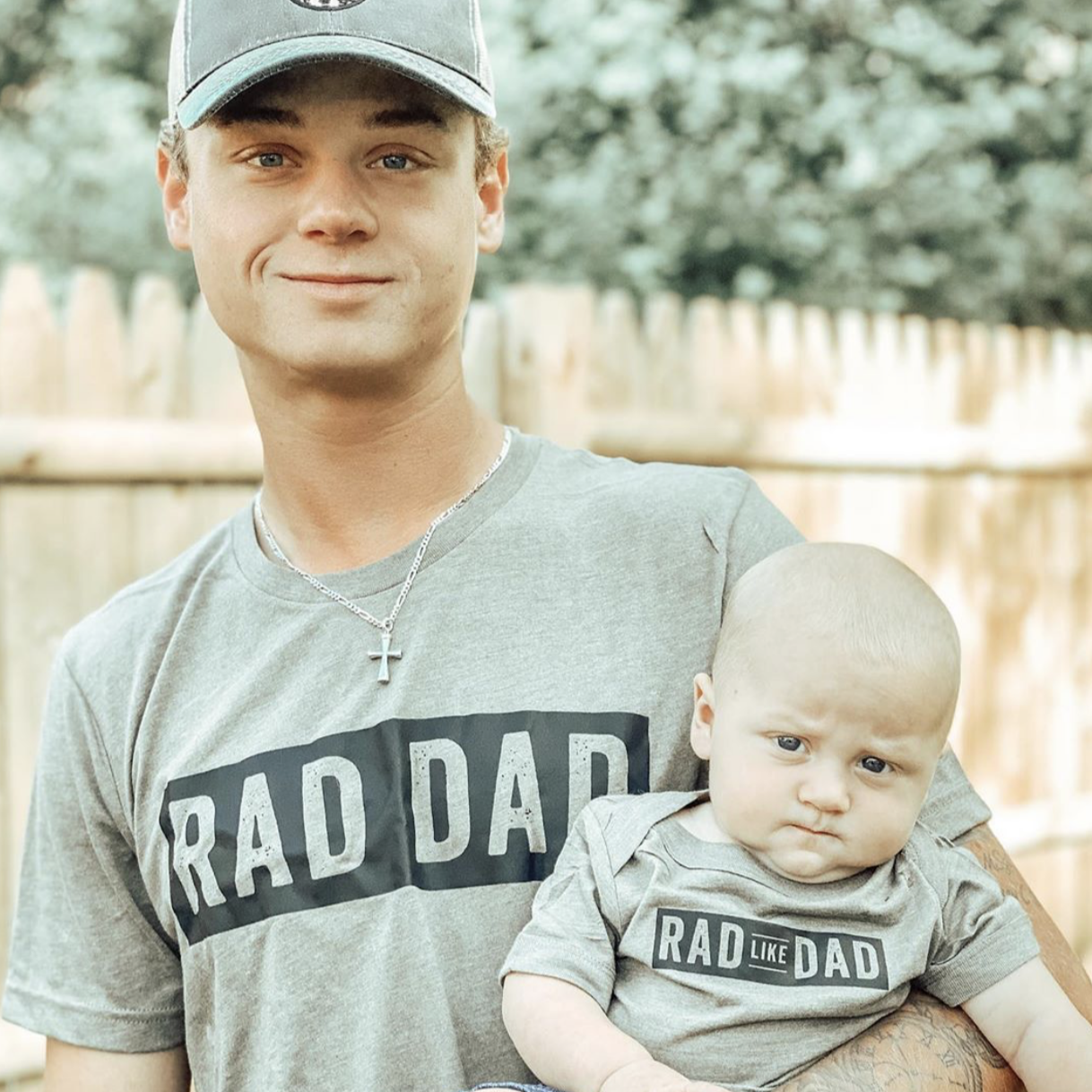 Rad Dad (One Line) - Unisex Tee