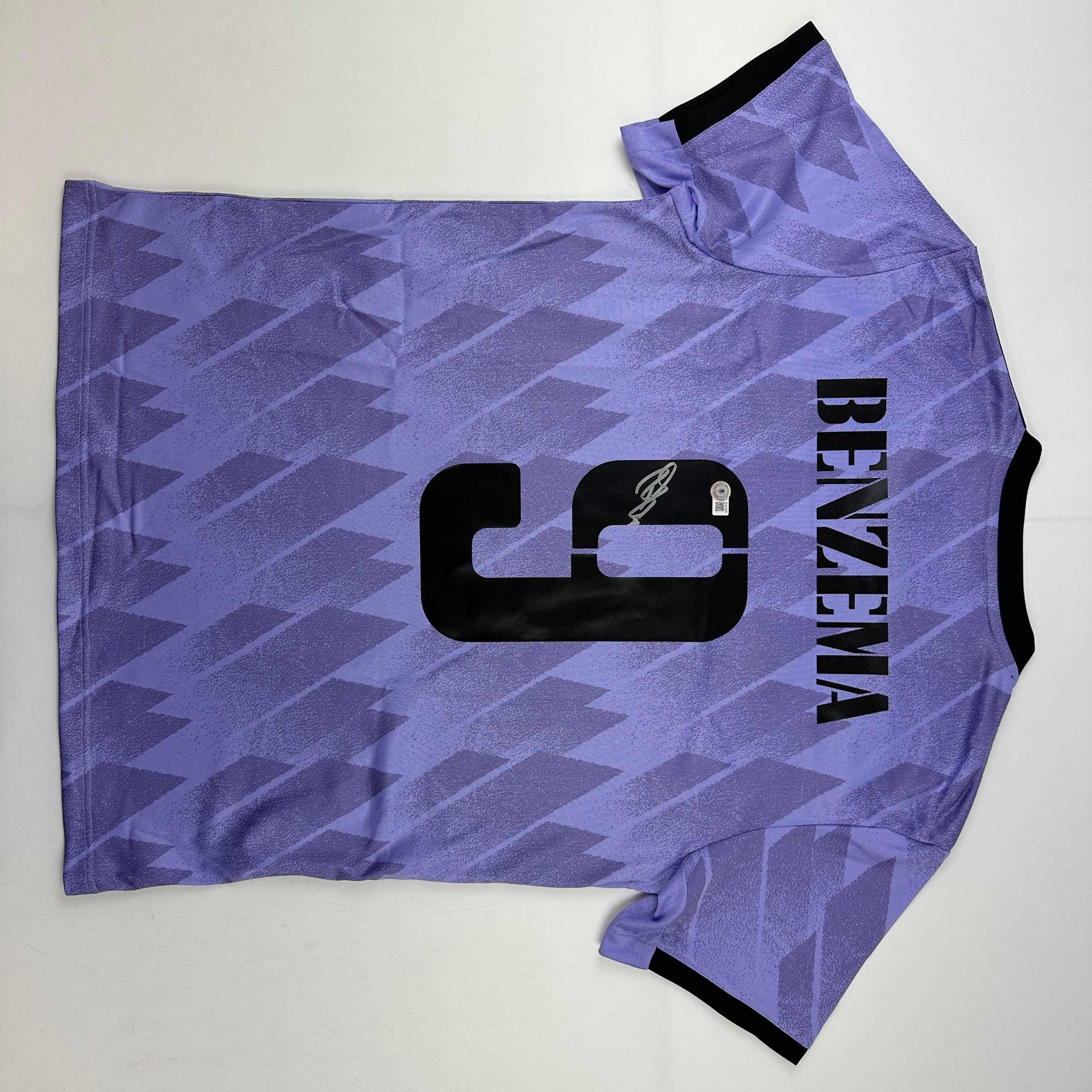 Autographed/Signed Karim Benzema Real Madrid 2022-23 Purple Soccer Jersey Beckett BAS COA