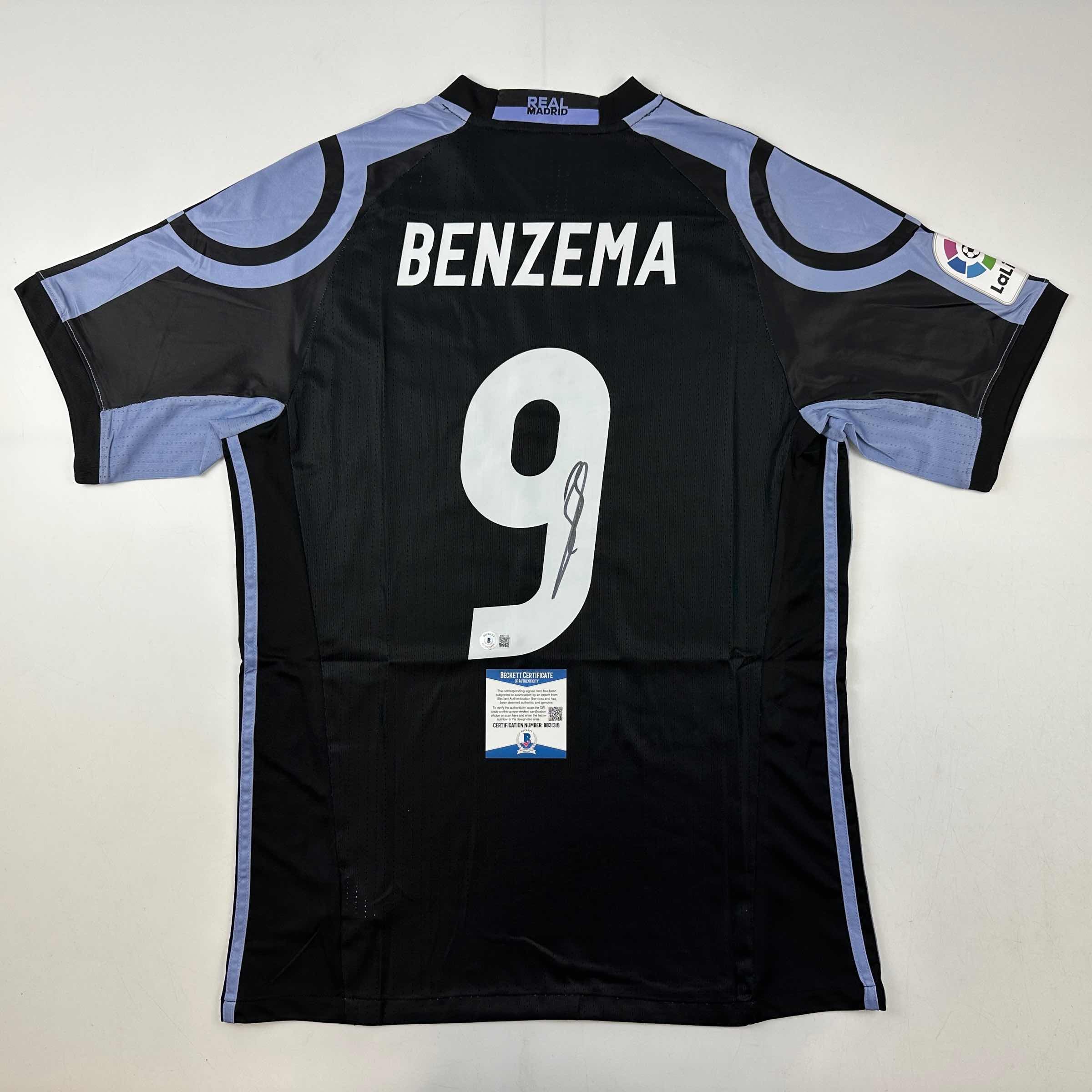 Autographed/Signed Karim Benzema Real Madrid 2016-17 Black Soccer Jersey Beckett BAS COA