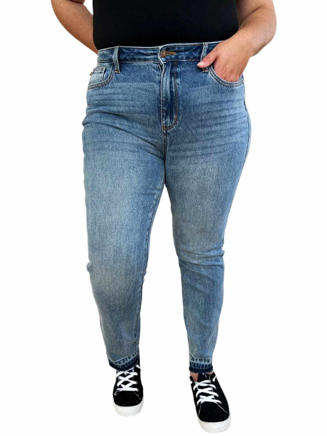 Trendsi Judy Blue Jeans Women&amp;#39;s Everyday Denim Magic Release Hem Comfortable