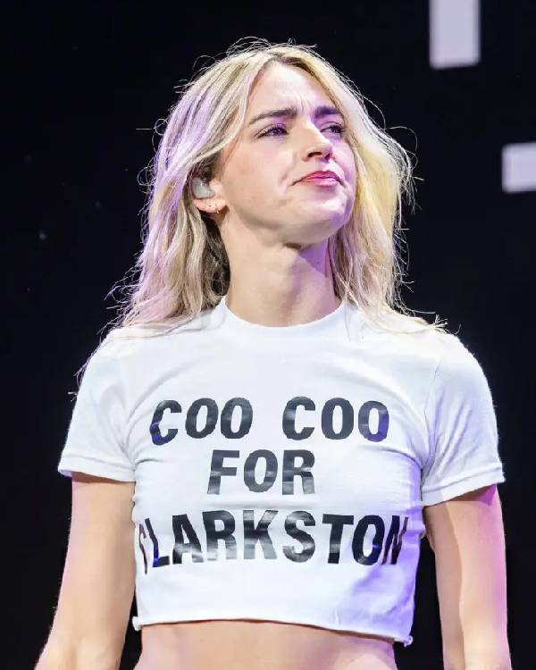 Katelyn Tarver COO COO FOR CLARKSTON Graphics Top