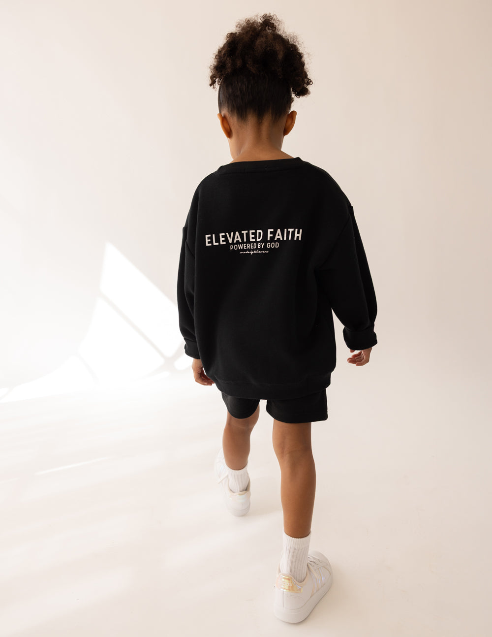 KINGDOM CLUB BLACK KIDS CREWNECK