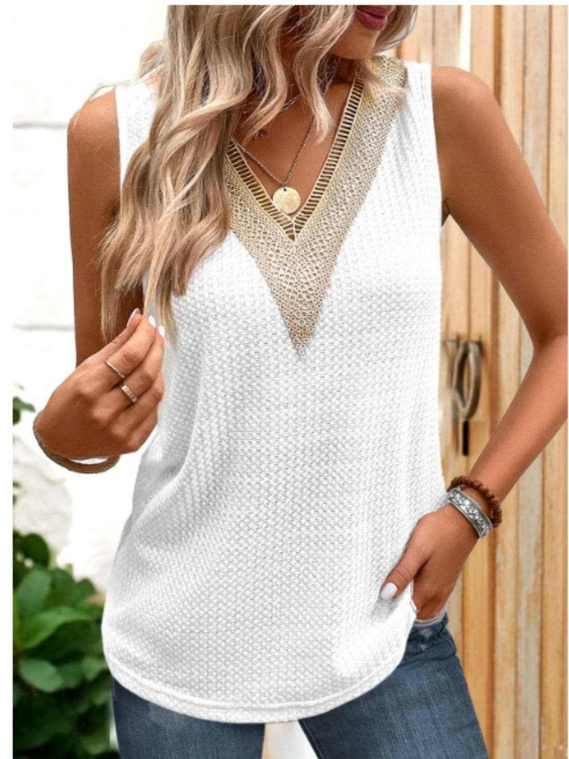 just arrived - Lace v-neck tank top with stretch
