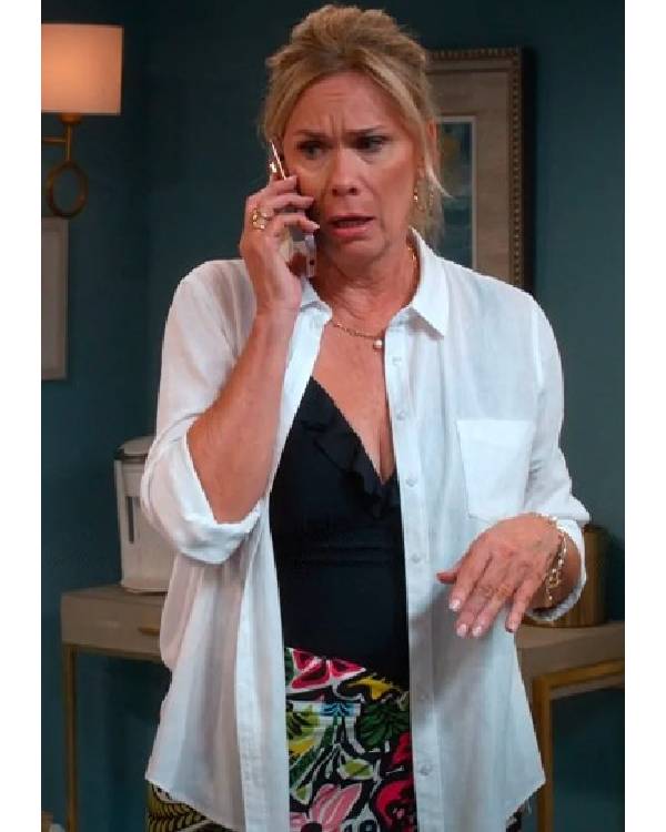 Leanne S01 Leanne Morgan White Shirt