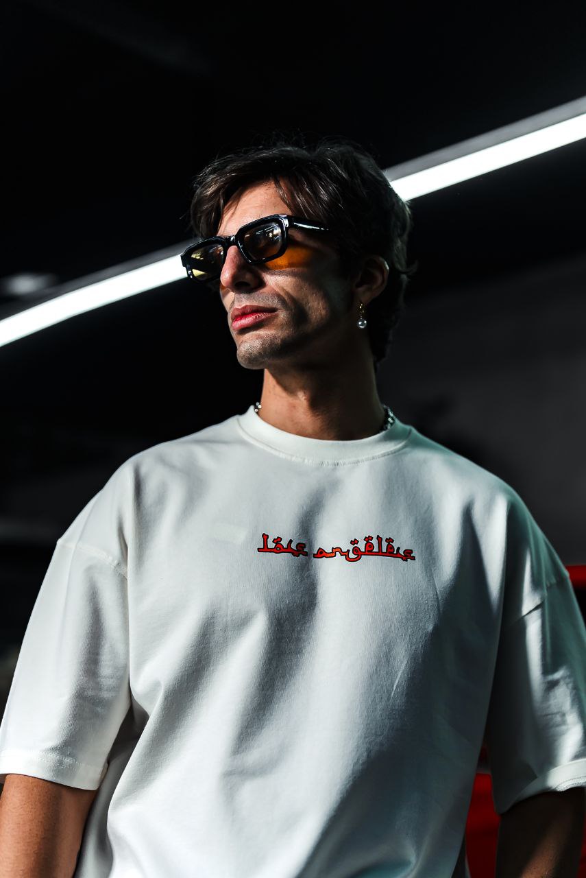 Los Angeles Arabic Script Graphic Cotton Tee