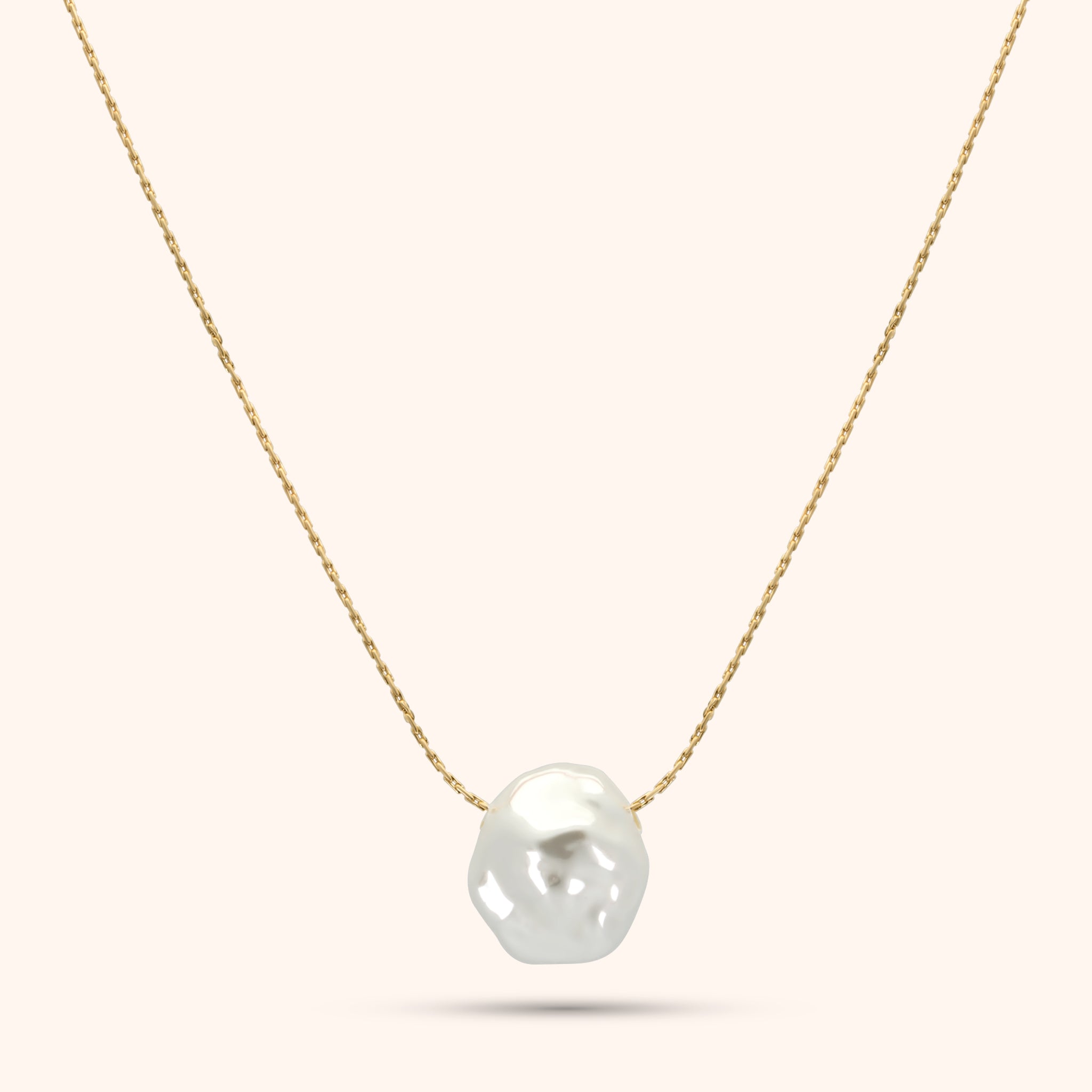 Luster Pearl Necklace