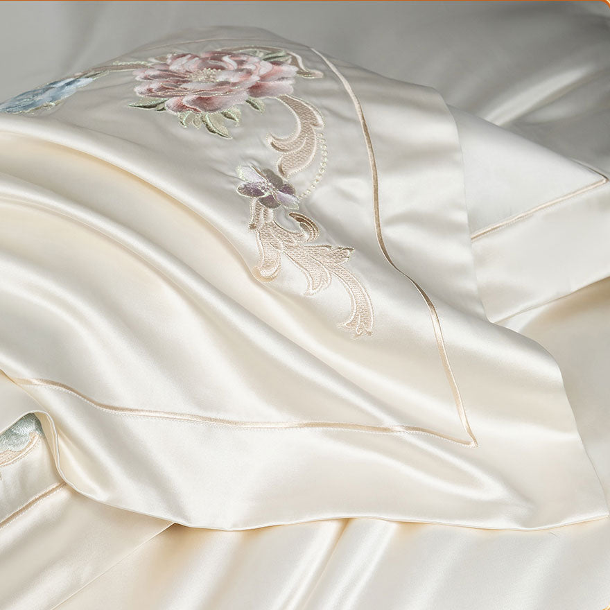 Luxury Royal 140s Cotton-Silk Embroidered Bedding Set | 3CARATS