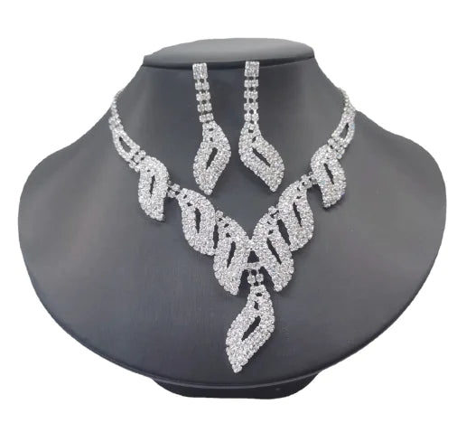 Style Loft Collection Luxury Bridal Necklace & Earrings Set