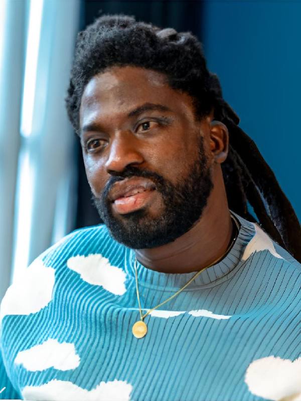 Dreaming Whilst Black S02 Adjani Salmon Blue Cloud Knitted Sweater