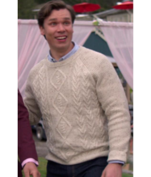 Murder In A Small Town S02 Cable Knit Sweater