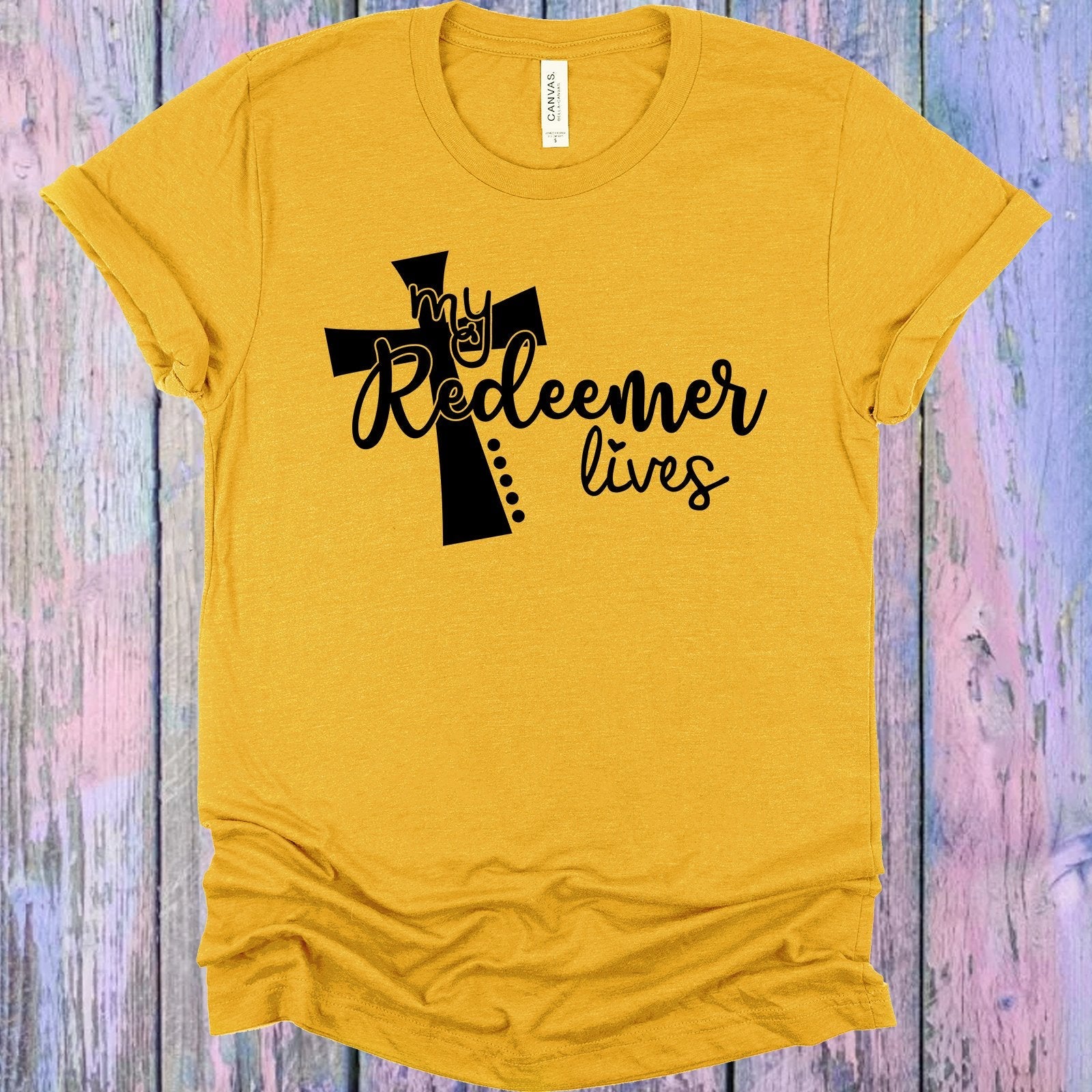 MY REDEEMER LIVES GRAPHIC TEE