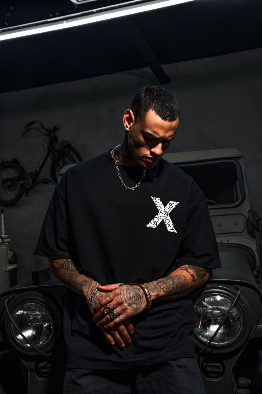 Oversize Graphic Cotton Tee – X Smileys / Very Cool Boys Print