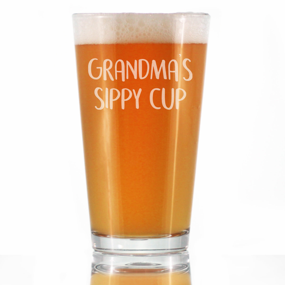 Grandma&amp;#39;s Sippy Cup - Funny Pint Glass Gift for Beer Drinking Grandmothers - 16 Oz Mixing Glass for Lagers and Ales