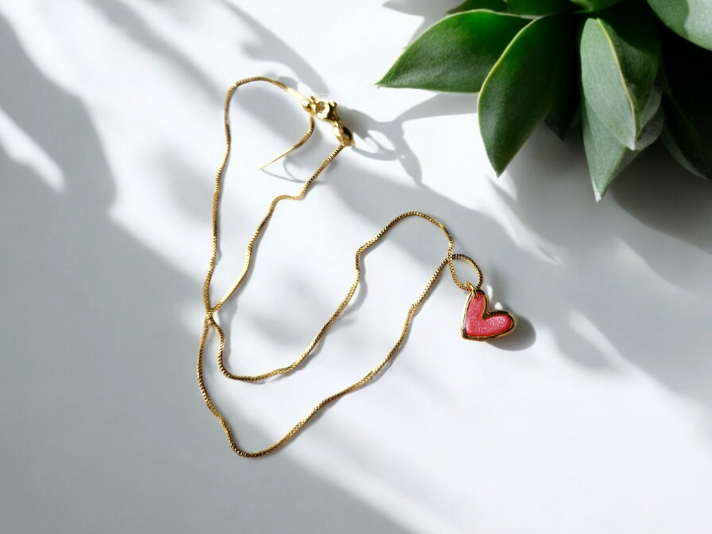 Gold heart necklace