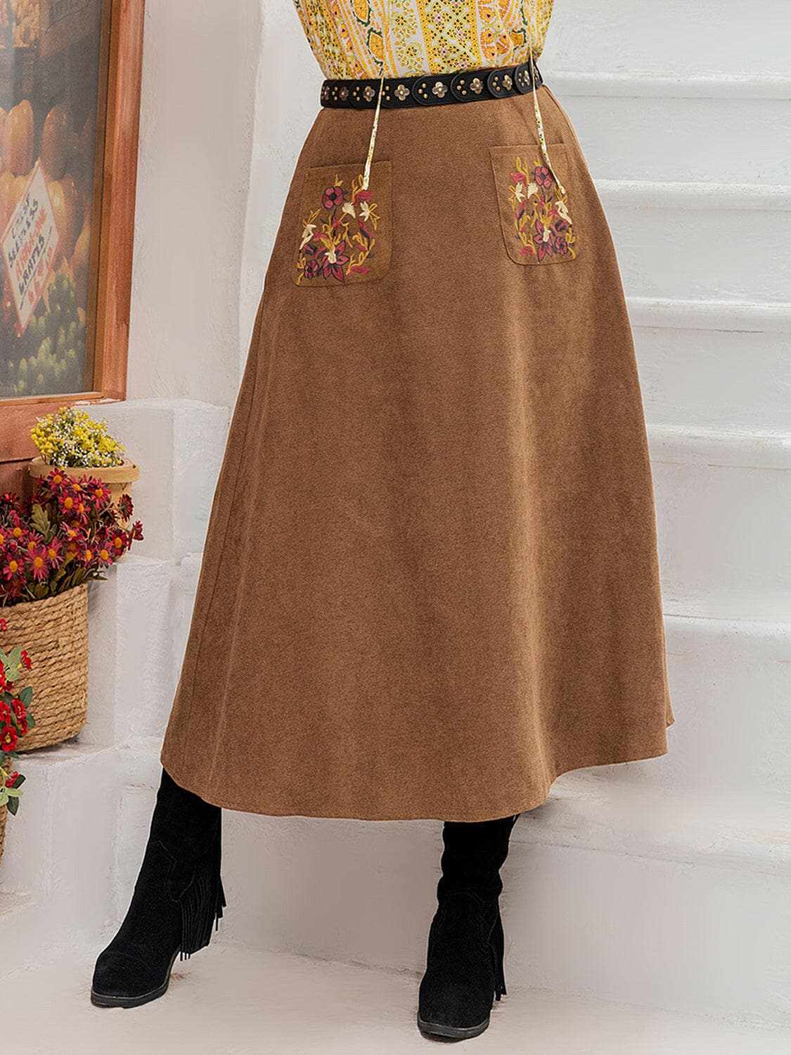 Plus size embroidered high waist skirt