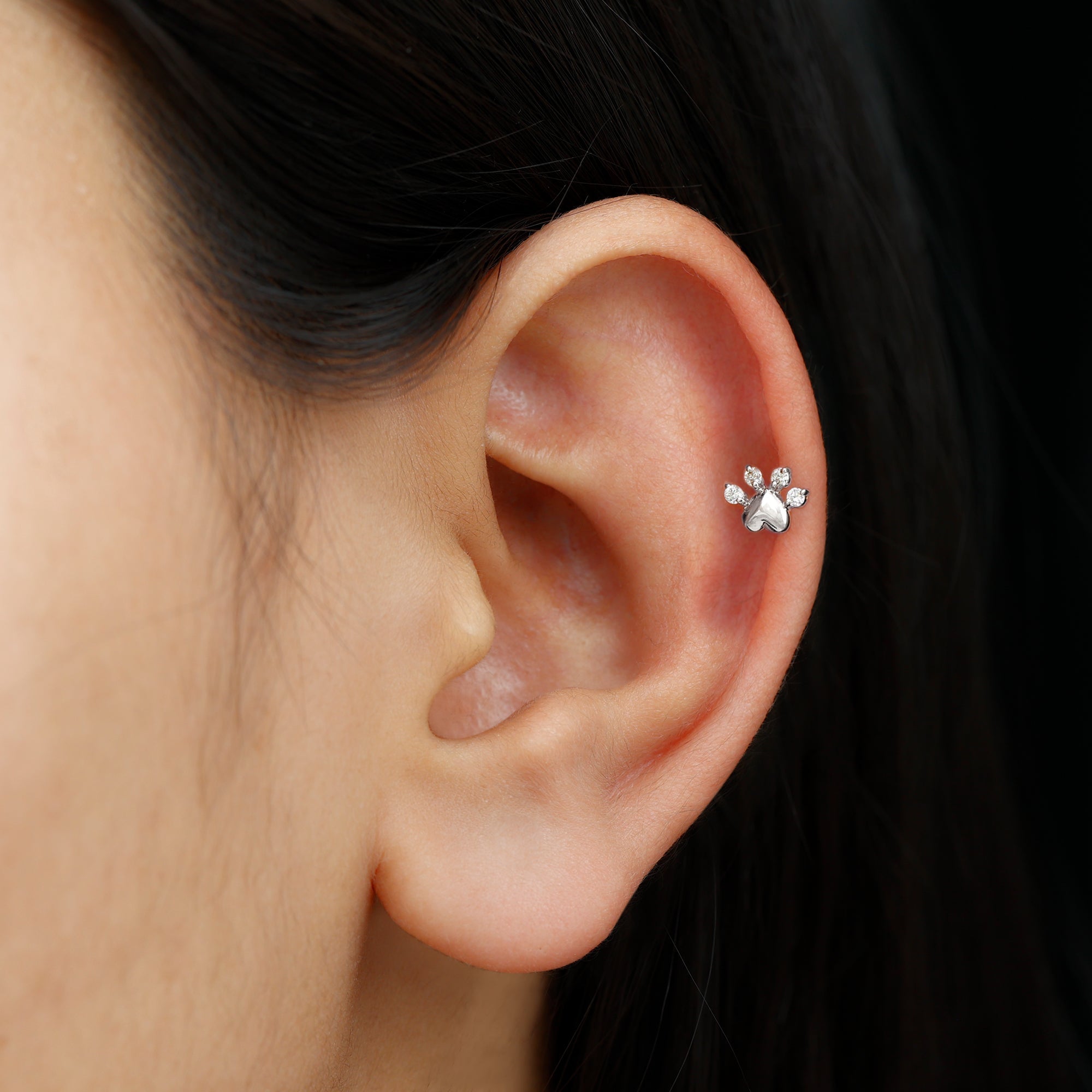 Round Moissanite Gold Heart Paw Earring for Helix Piercing