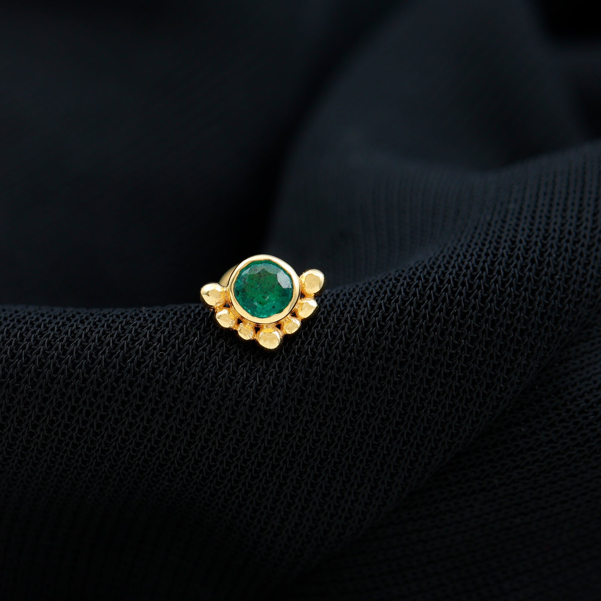Dainty Round Emerald Tragus Earring Gold
