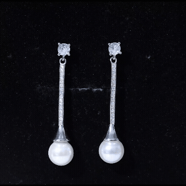 Natural Cultured Pearl Drop Dangle Earrings in Silver